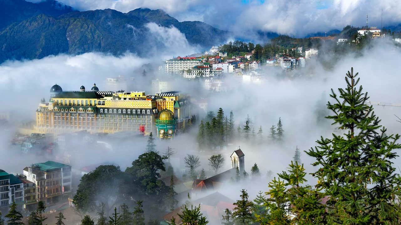 Thị trấn mờ sương Sapa nổi tiếng ở Lào Cai