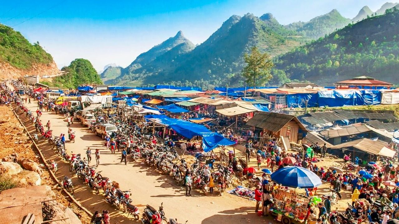Chợ Lào Lóng Sập