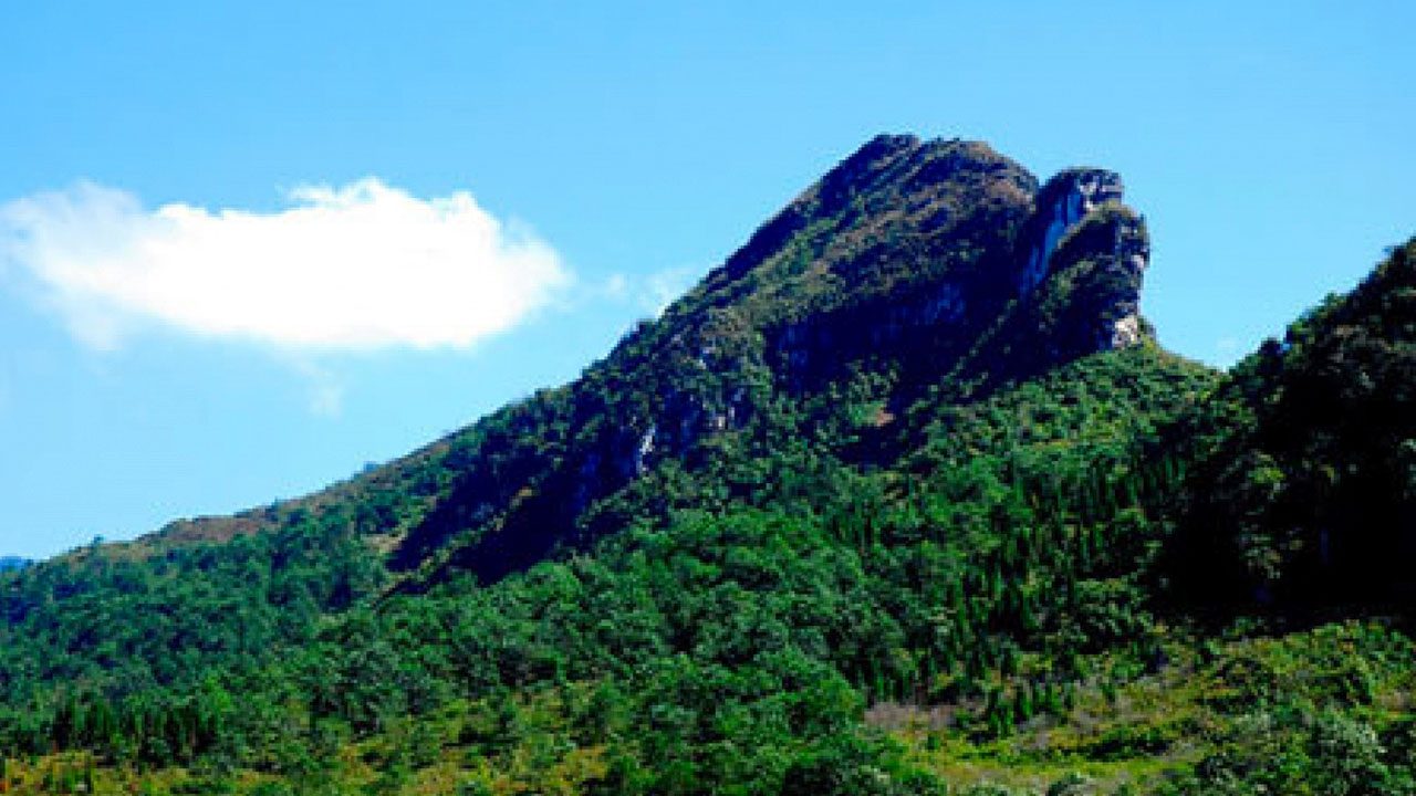 Núi Hàm Rồng – Ngọn núi hình đầu rồng huyền thoại