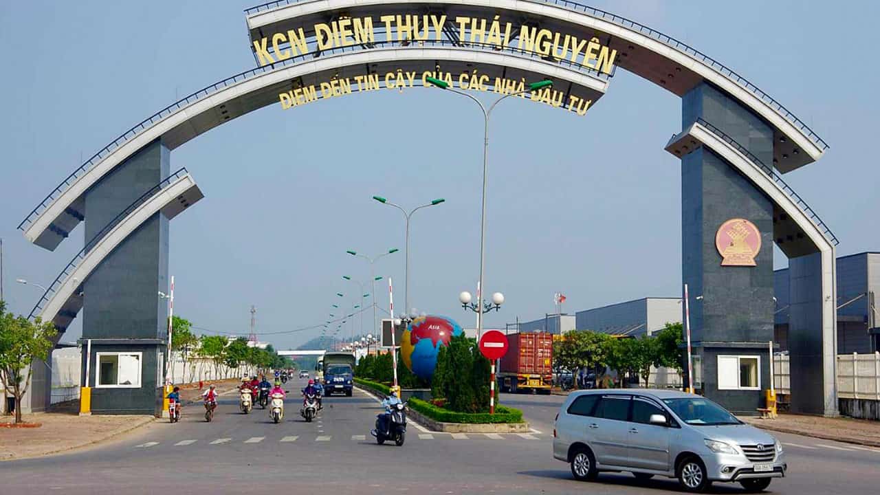 Thuê xe ô tô đưa đón chuyên gia từ Hà Nội đến Thái Nguyên