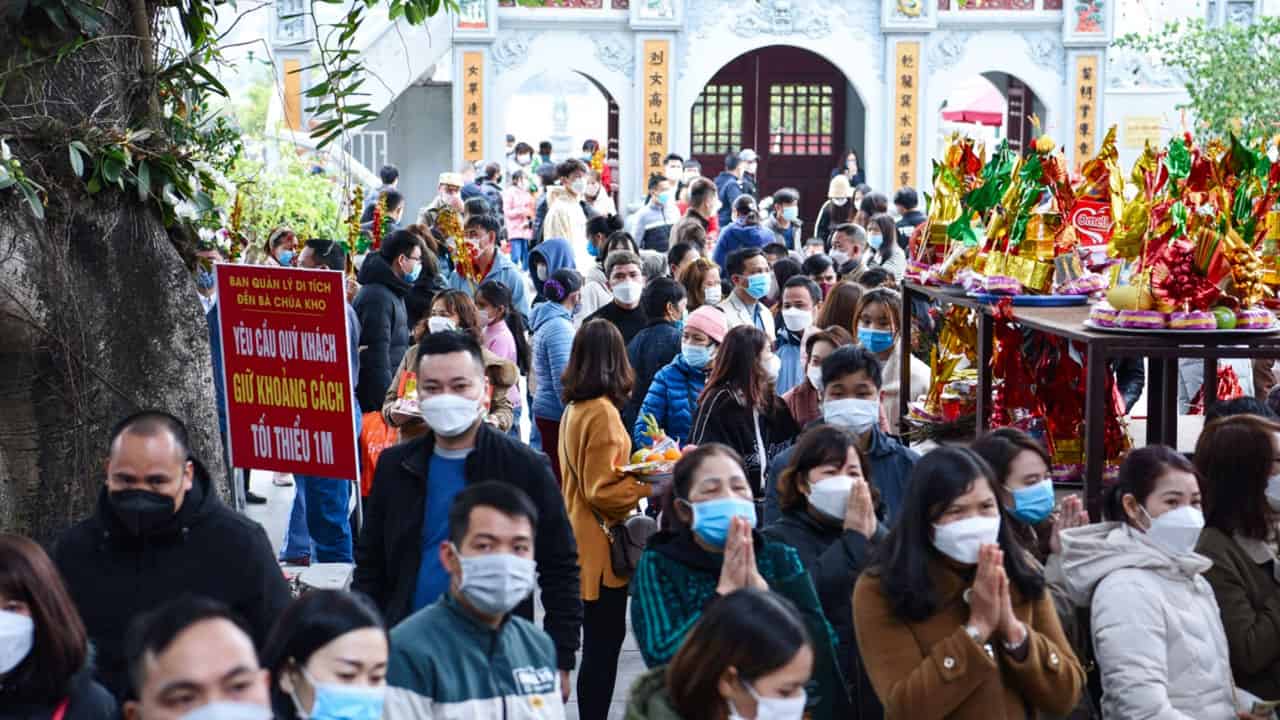 Thời điểm thăm đền chủ yếu là đầu năm mới