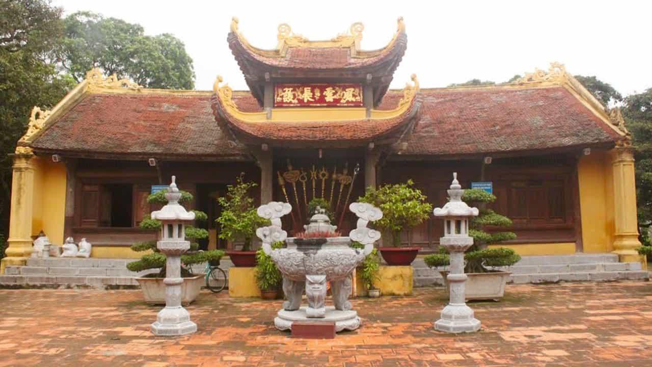 Đền Trần Thương