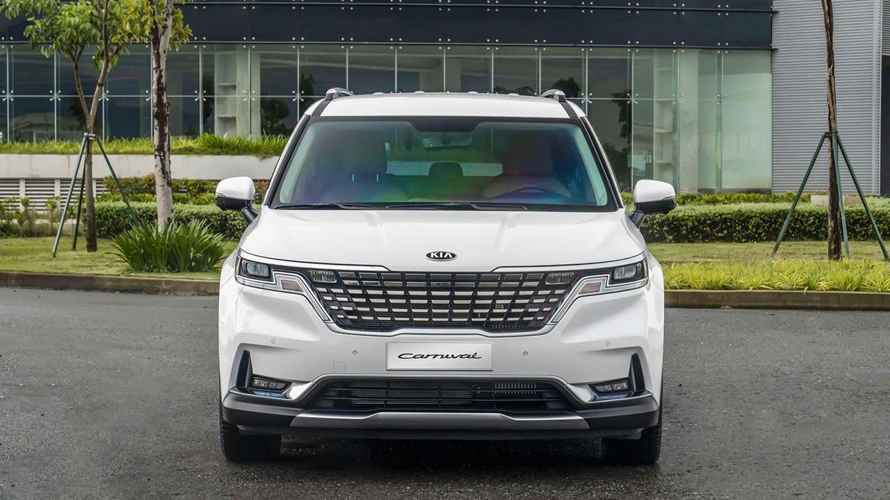 Thuê xe Kia Carnival