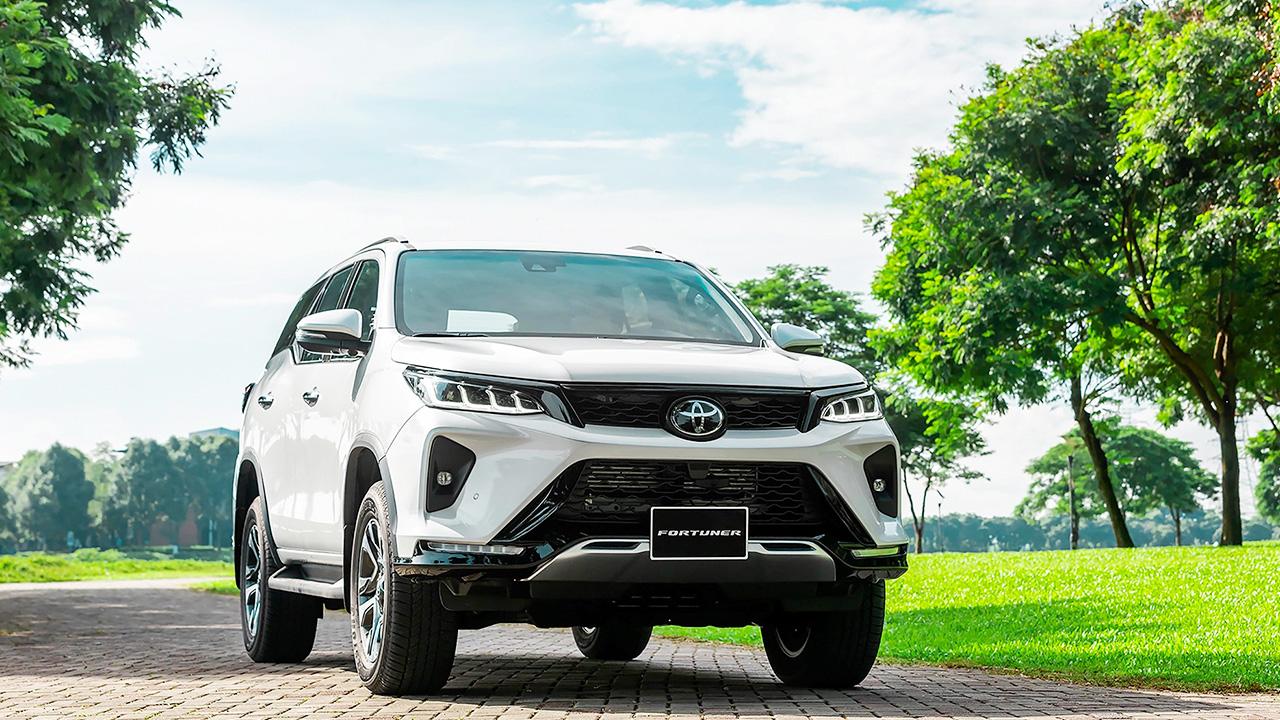 Thuê xe Toyota Fortuner