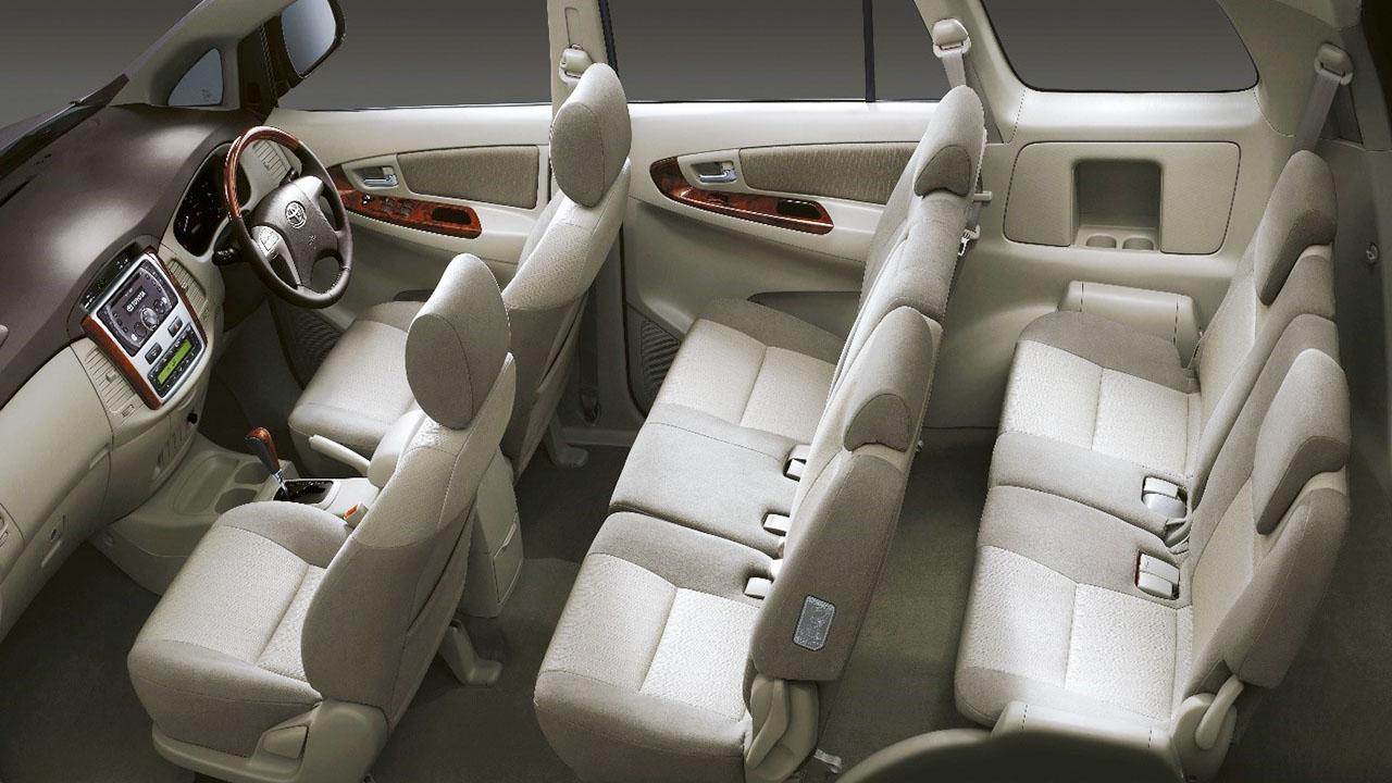 Nội thất Toyota Innova bản 2015