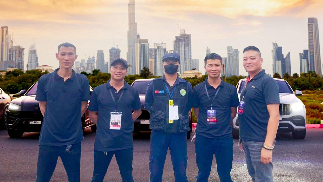 Đông Phong Transport's professional driver team