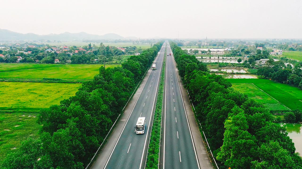 Khoảng cách tới Ninh Bình so với các điểm đến khác