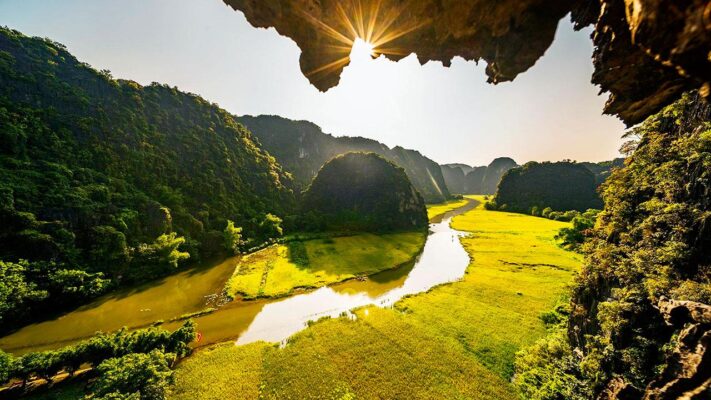 Tam Cốc Bích Động