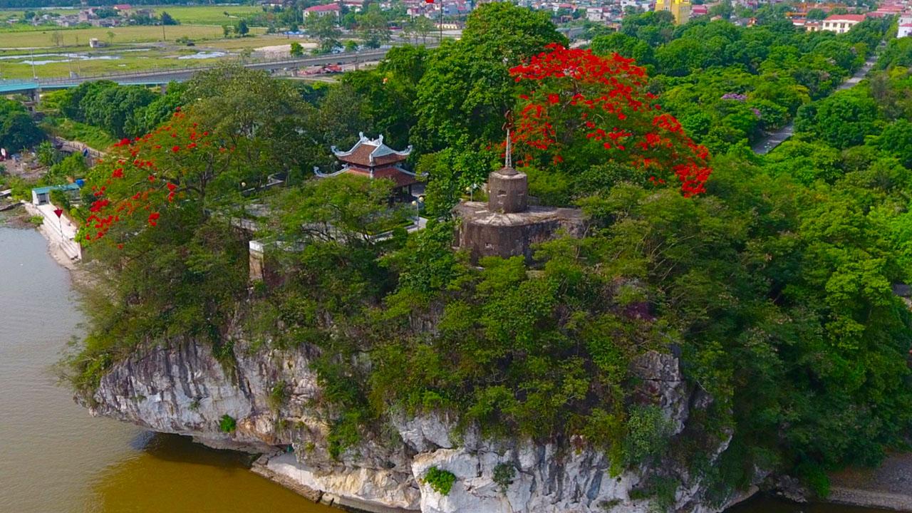 Núi Non Nước - Bảo tàng thơ cổ