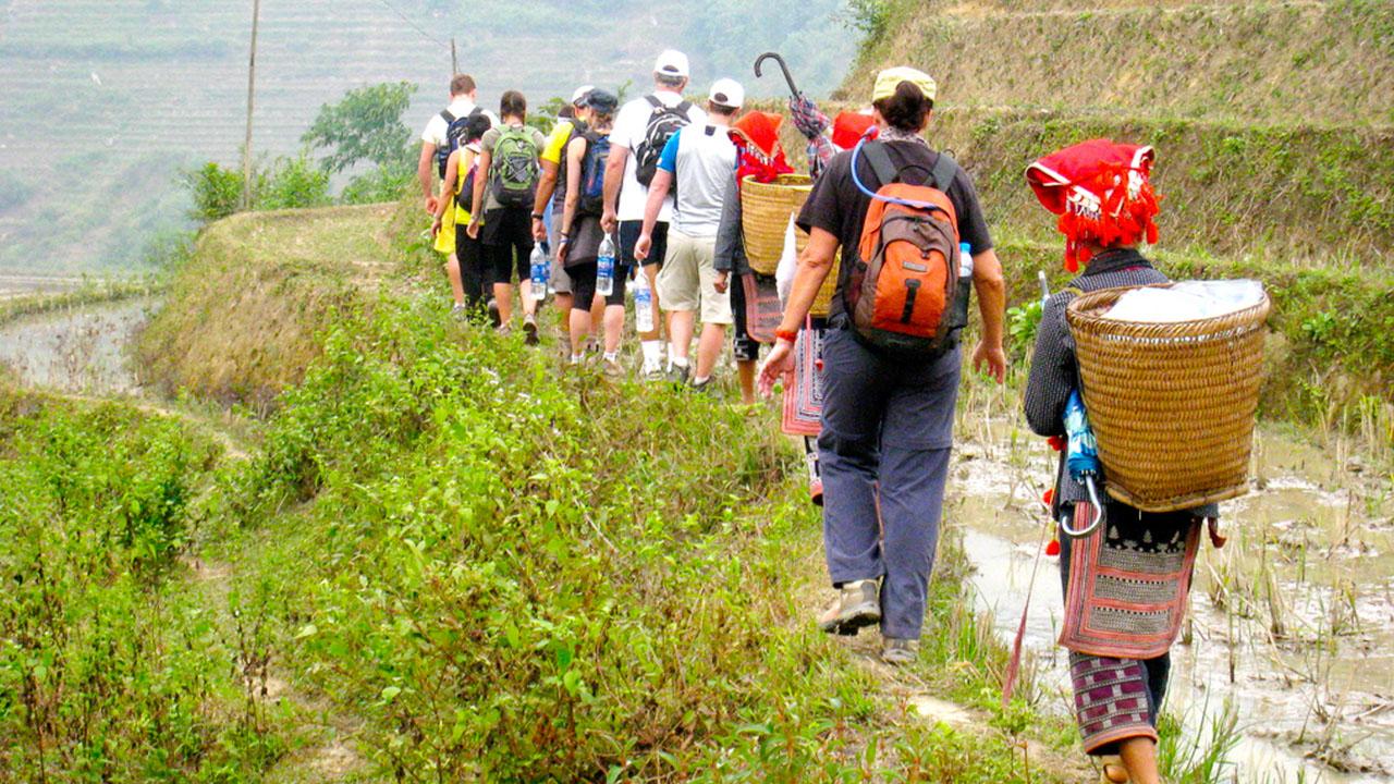Trekking khám phá Sapa