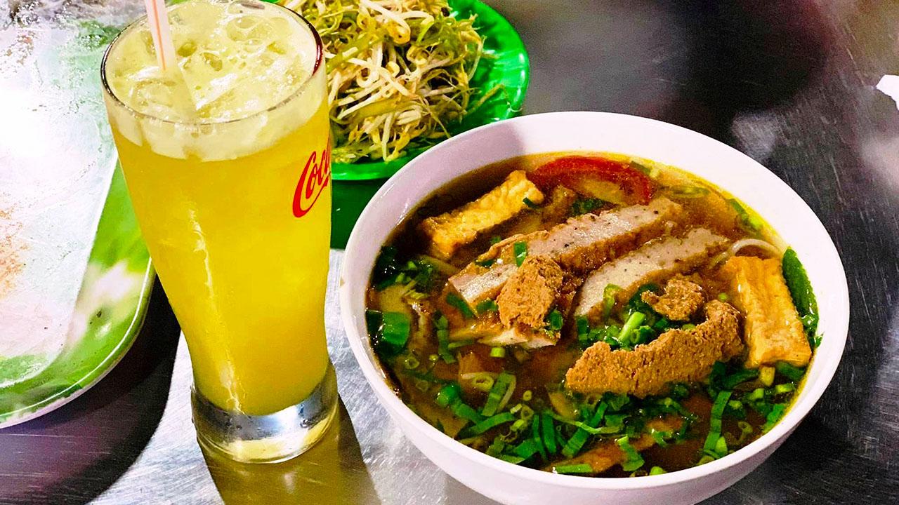 Bún riêu Côn Đảo thơm ngon