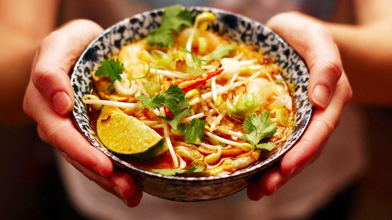 Bún nước dừa cay