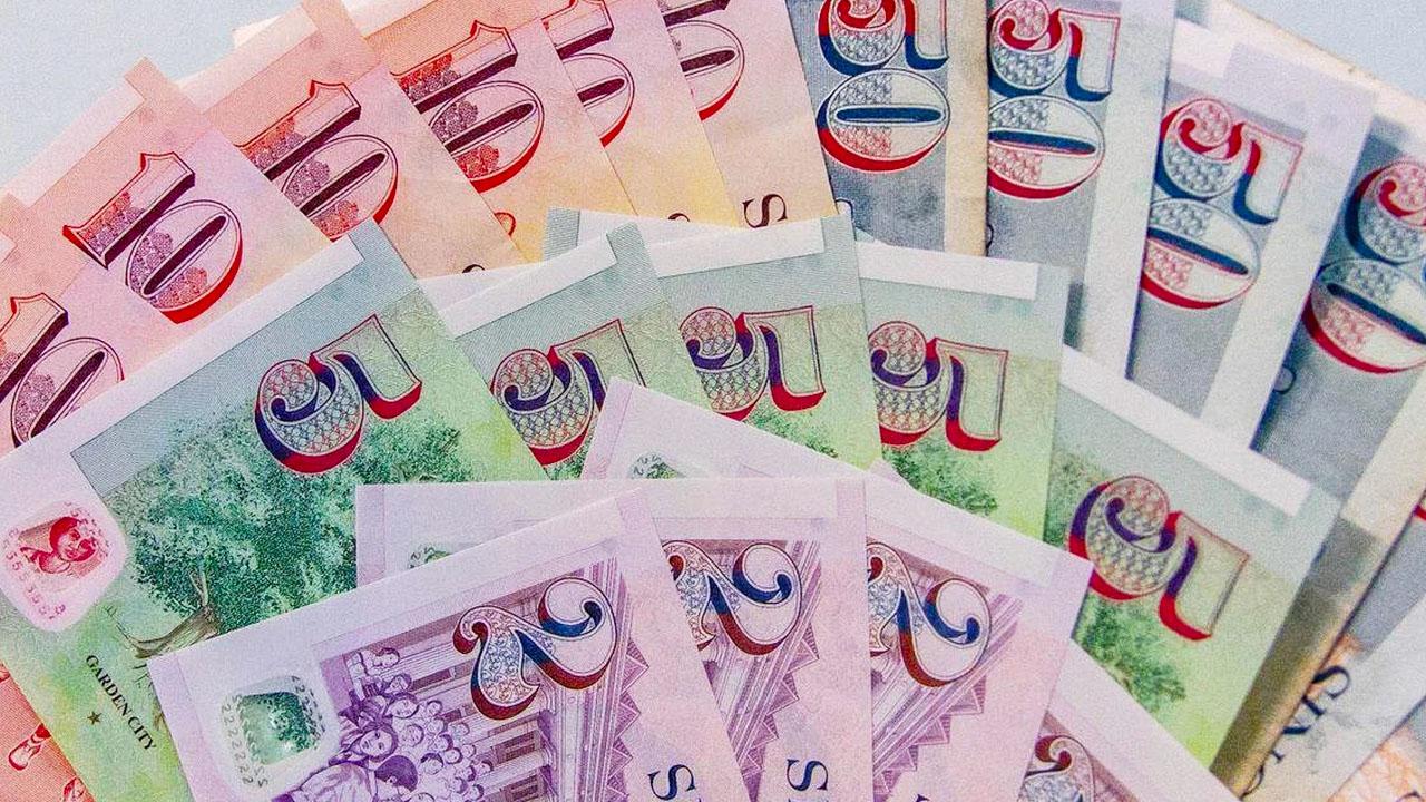 Đổi tiền sang tiền SG, SGP để chi tiêu khi du lịch Singapore