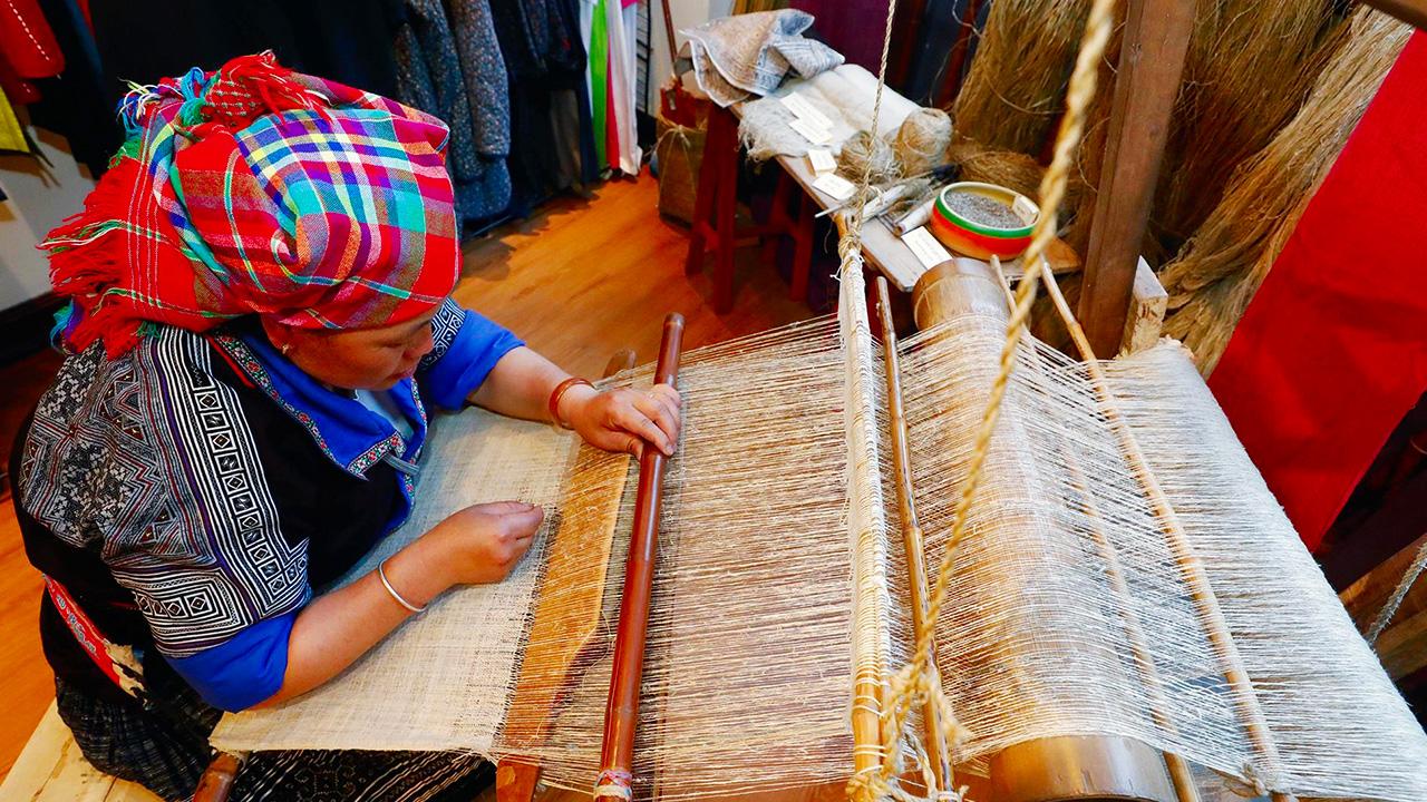 Nghề thủ công dệt vải ở Mù Cang Chải
