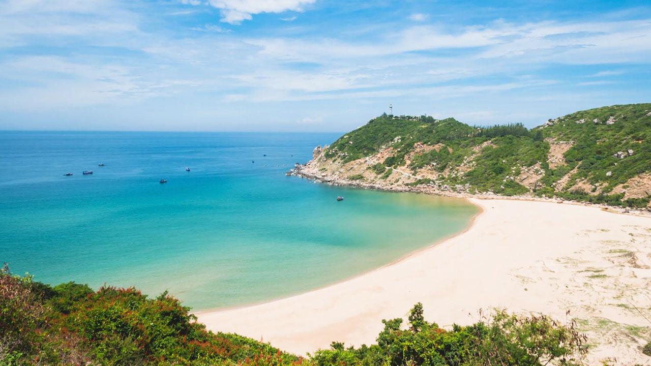 Bãi Biển Đại Lãnh Nha Trang – Thiên đường biển xanh cát trắng