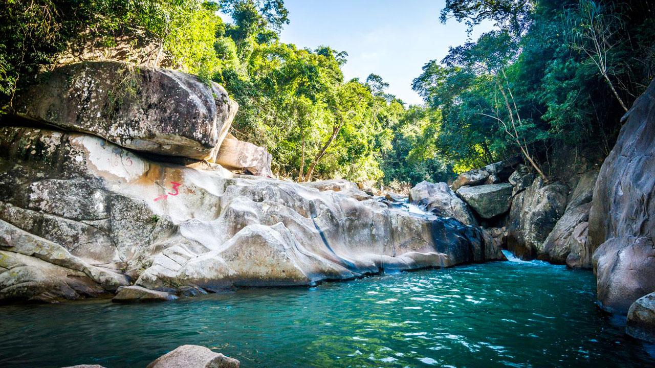 Khu du lịch sinh thái Ba Hồ Nha Trang