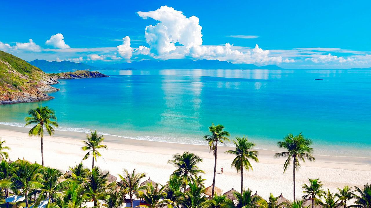 Nha Trang – điểm đến du lịch hàng đầu thu hút du khách trong và ngoài nước.
