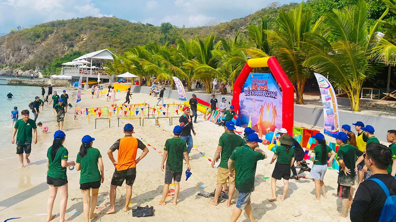 Chuyên tour trọn gói, du lịch nghỉ dưỡng và tour chụp ảnh cưới tại các điểm đẹp nhất Nha Trang.