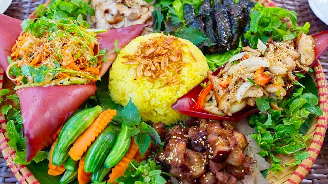 Món su su xào tỏi, gà đồi nướng và lẩu Tam Đảo đặc trưng vùng núi