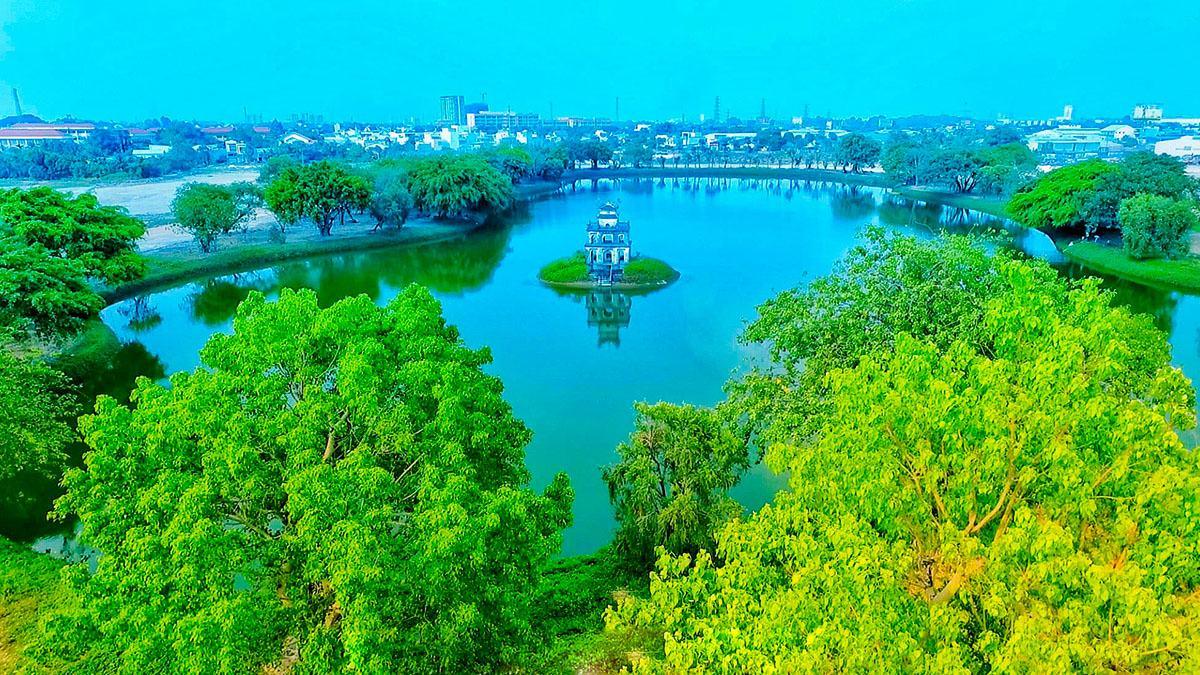 hồ Hoàn Kiếm Hà Nội, tháp Rùa giữa hồ, điểm du lịch nổi tiếng trung tâm Thủ đô
