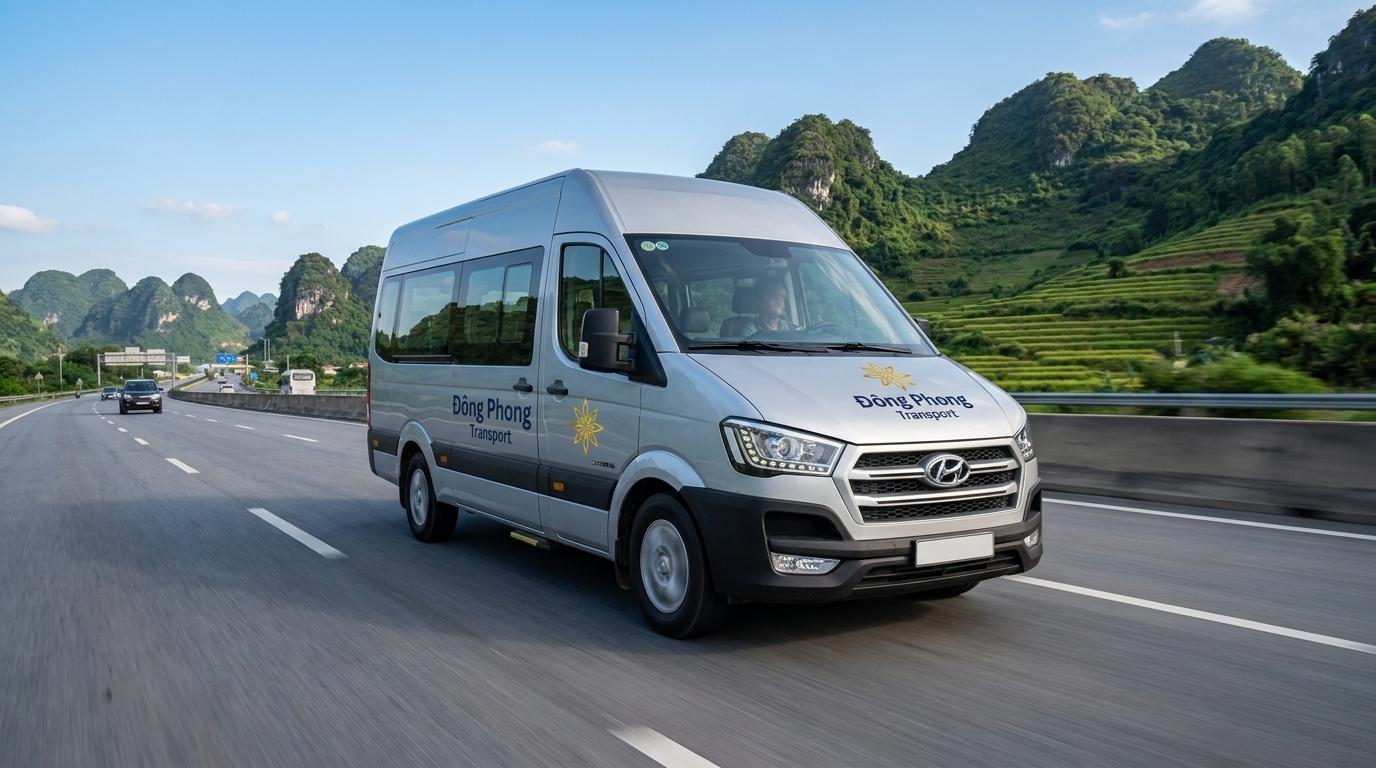 Xe du lịch 16 chỗ Hyundai Solati Đông Phong Transport vận hành êm ái trên đường cao tốc